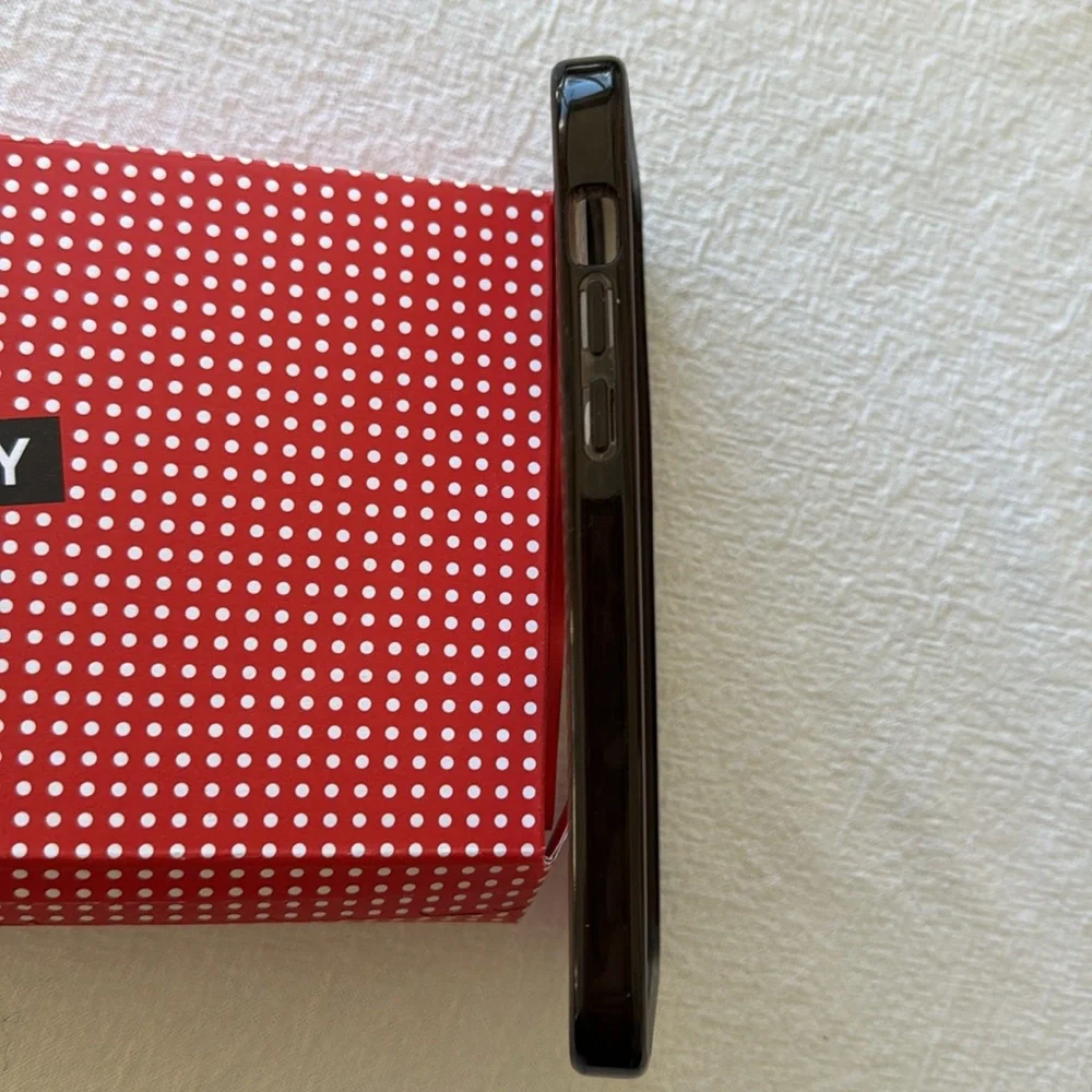 An iPhone case cover for iPhone 12 Pro by CaseTify. - Picture 4 of 6